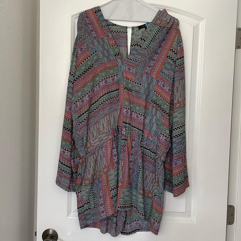 Bcbg short jumper size large